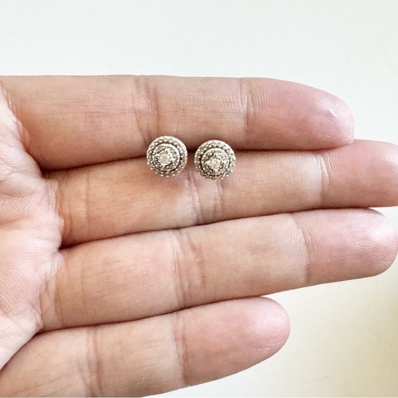 Elegant Sterling Silver 925 Cubic Zirconia Stud Earrings - Picture 2 of 4